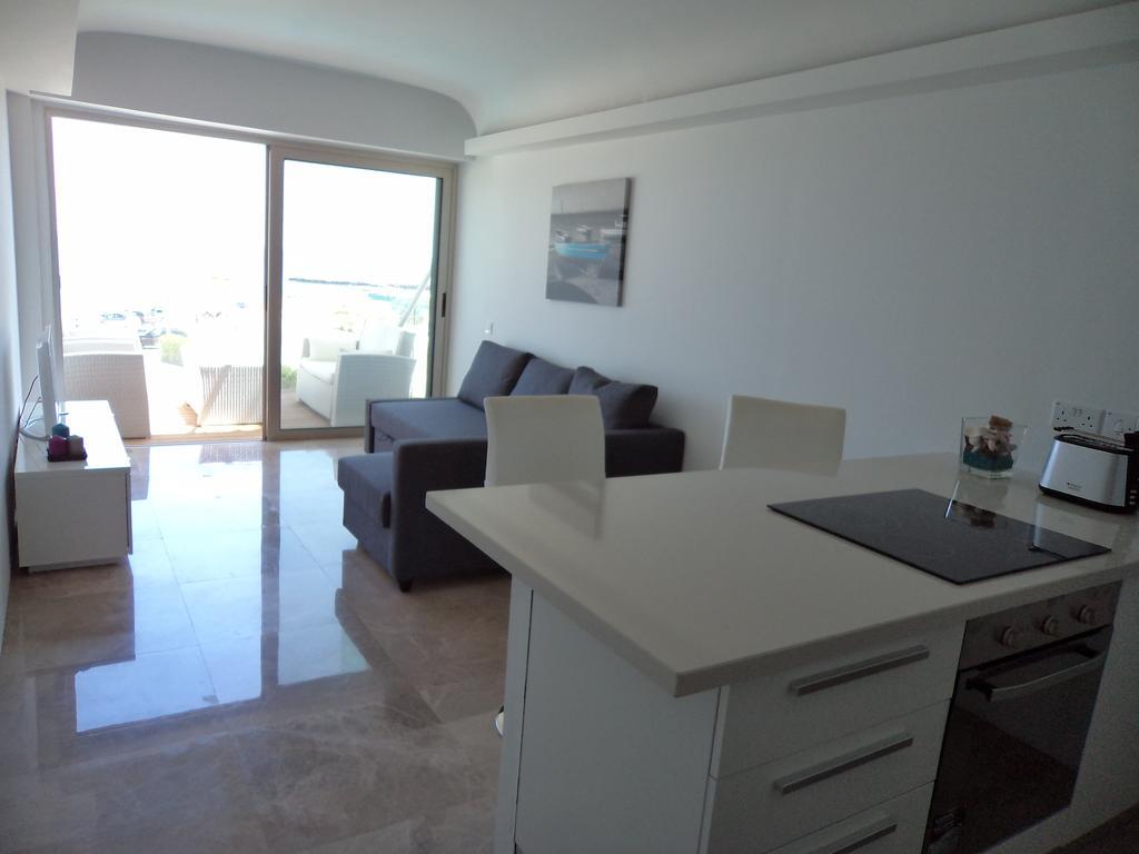 Thalassa Court Sandy Beach Apartment Протарас Номер фото
